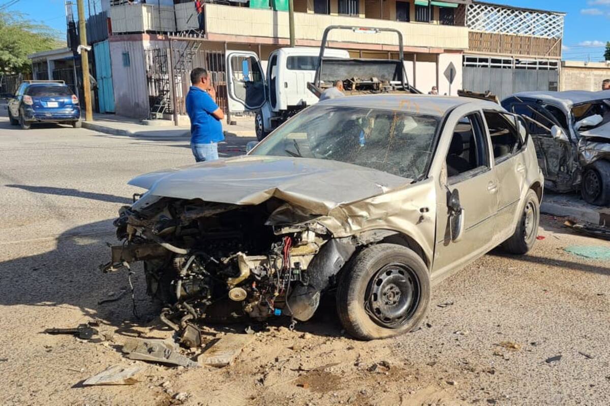 Robo de auto desata persecución y provoca choque en Hermosillo; hay dos mujeres lesionadas