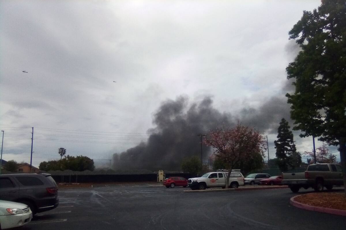 VIDEO: Impactante explosión en subestación eléctrica de Burbank