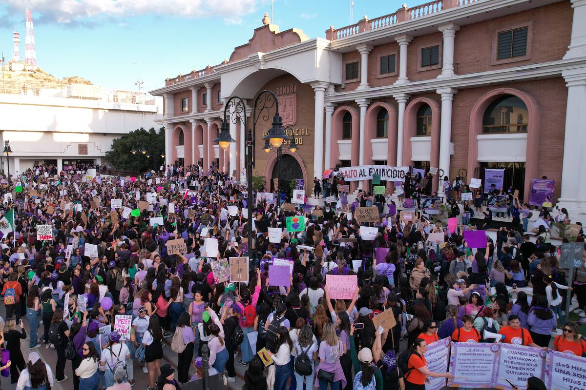 8M: Exigen mujeres equidad y alto a la violencia en México