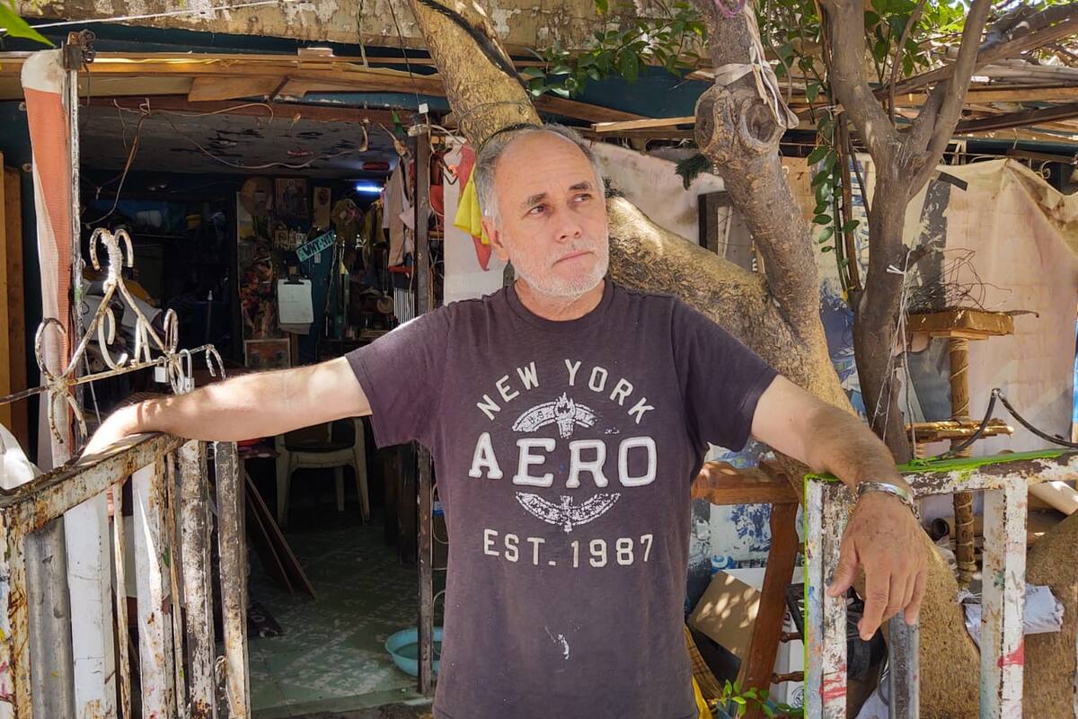 Claus Krimpe pide trabajo y apoyo para sus gatos