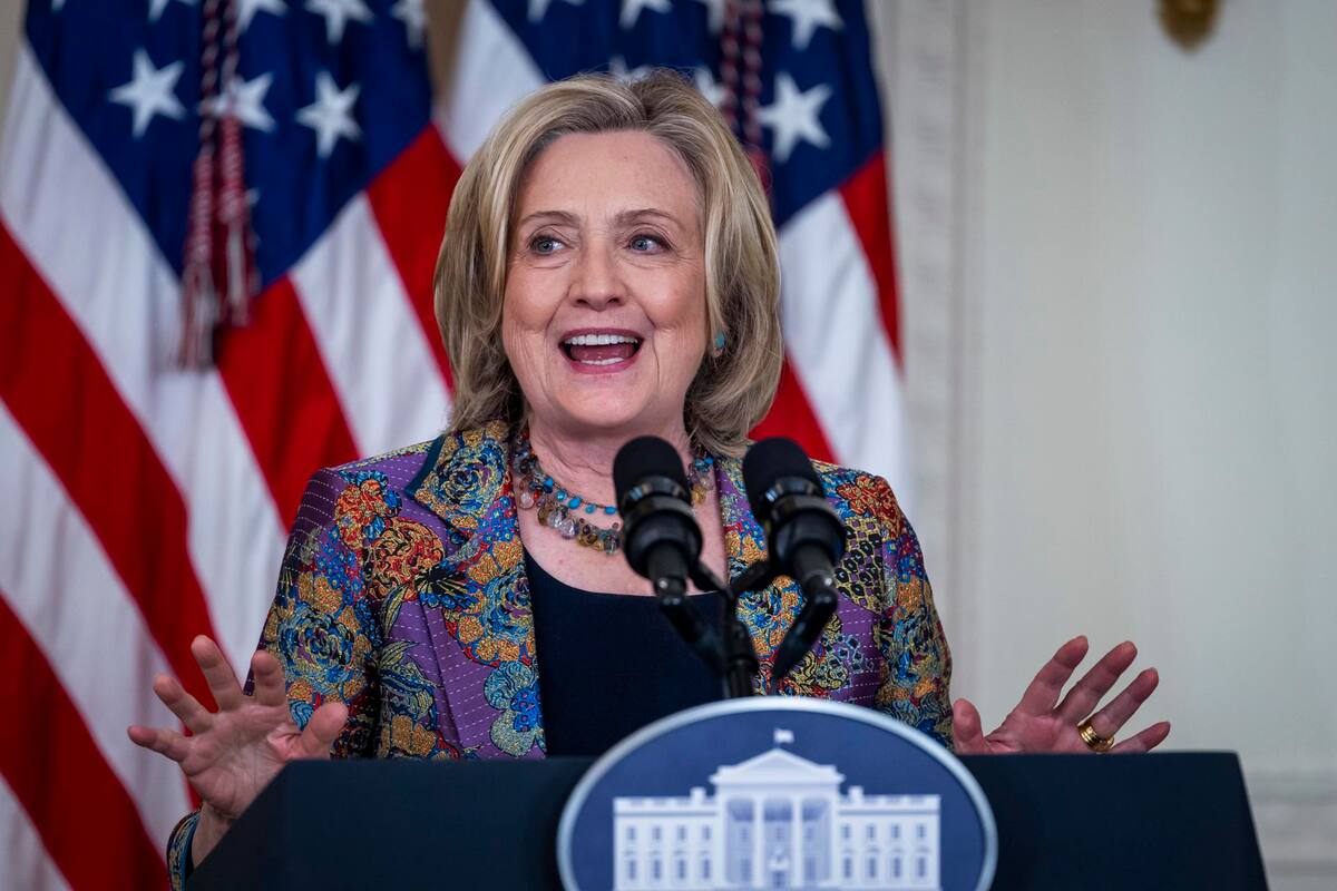 Hillary Clinton comenta sobre ausencia de nominaciones de Greta Gerwig y Margot Robbie en los Oscar
