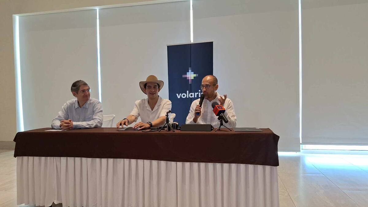Omar Carrera Márquez, director comercial de Volaris, afirmó que la aerolínea continuará apoyando el desarrollo económico de Sonora|Foto: Especial