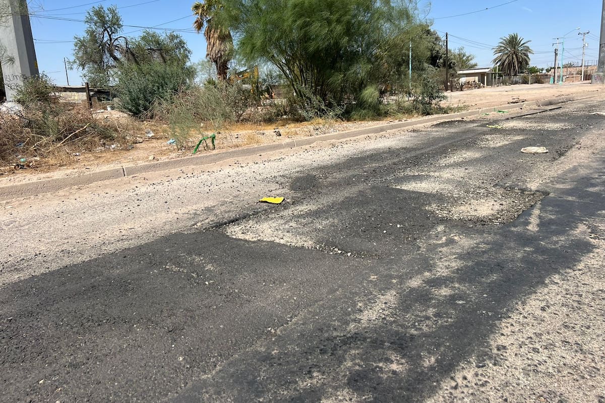 Vecinos de la colonia Xochicali señalan falta de pavimentación y basureros clandestinos