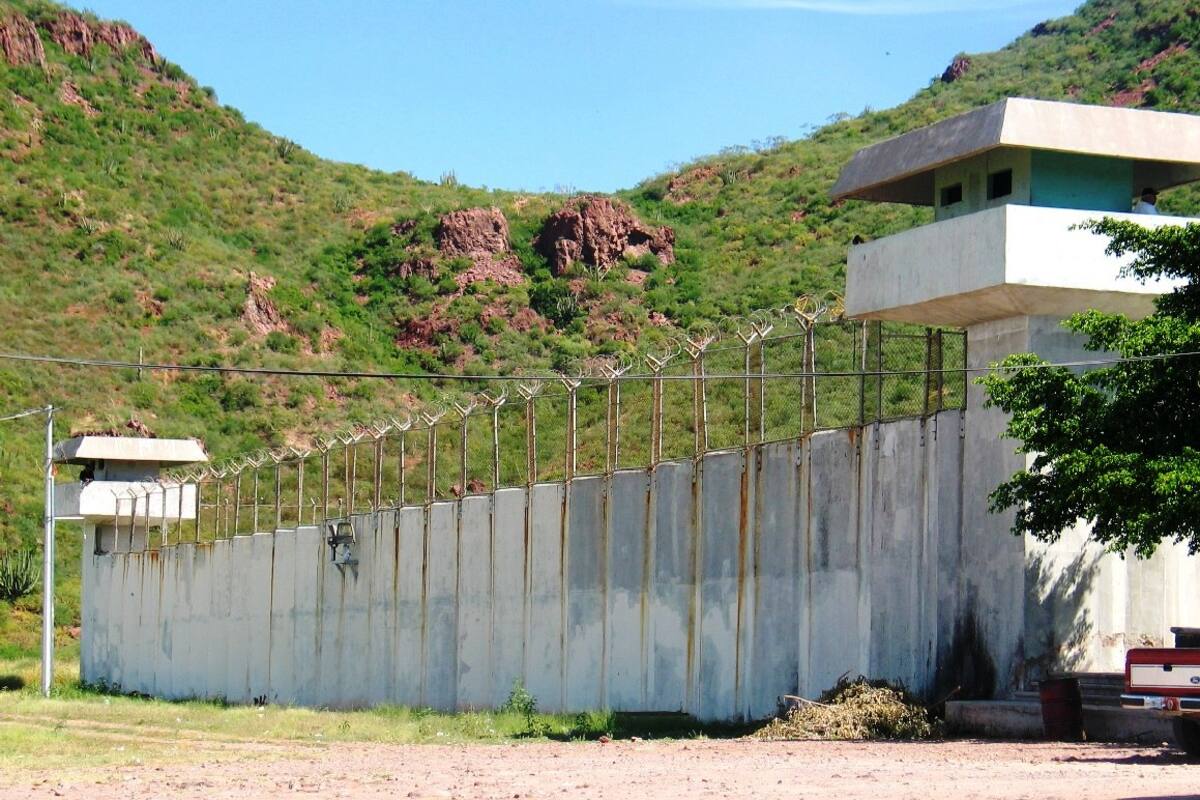 Reportan suicidio de reo en penal de Guaymas