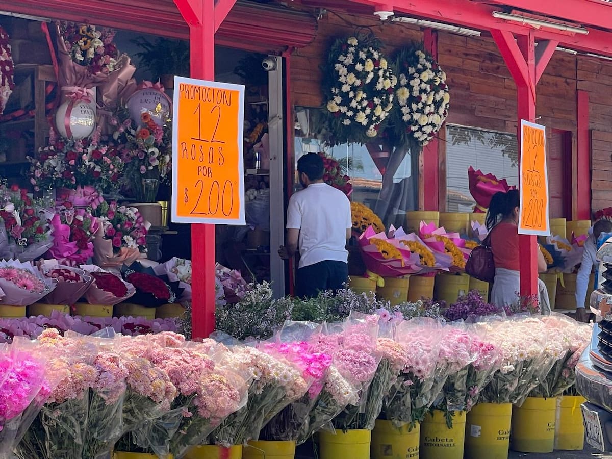 Ya puede verse mucha actividad en los negocios dedicados a las flores y también de aquellos que venden regalos.