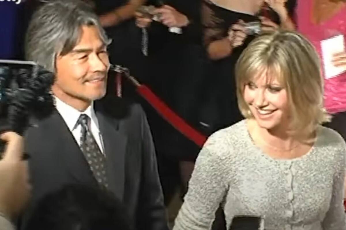 El novio "muerto" de Olivia Newton-John que "resucitó" en una playa de México