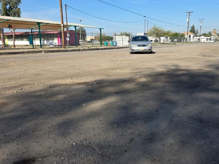 Soluciones “de tierra” dejan nuevamente destrozadas las vialidades