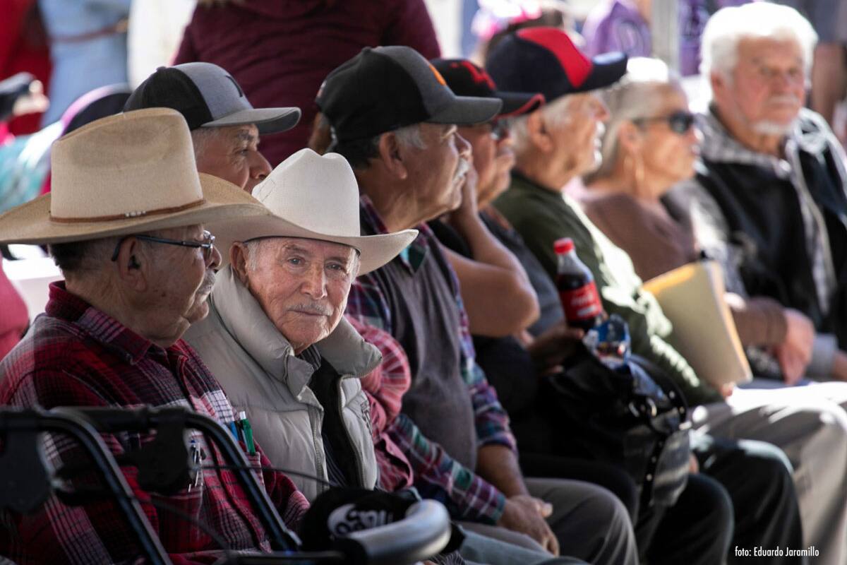 Expresan adultos mayores temor por ser población vulnerable