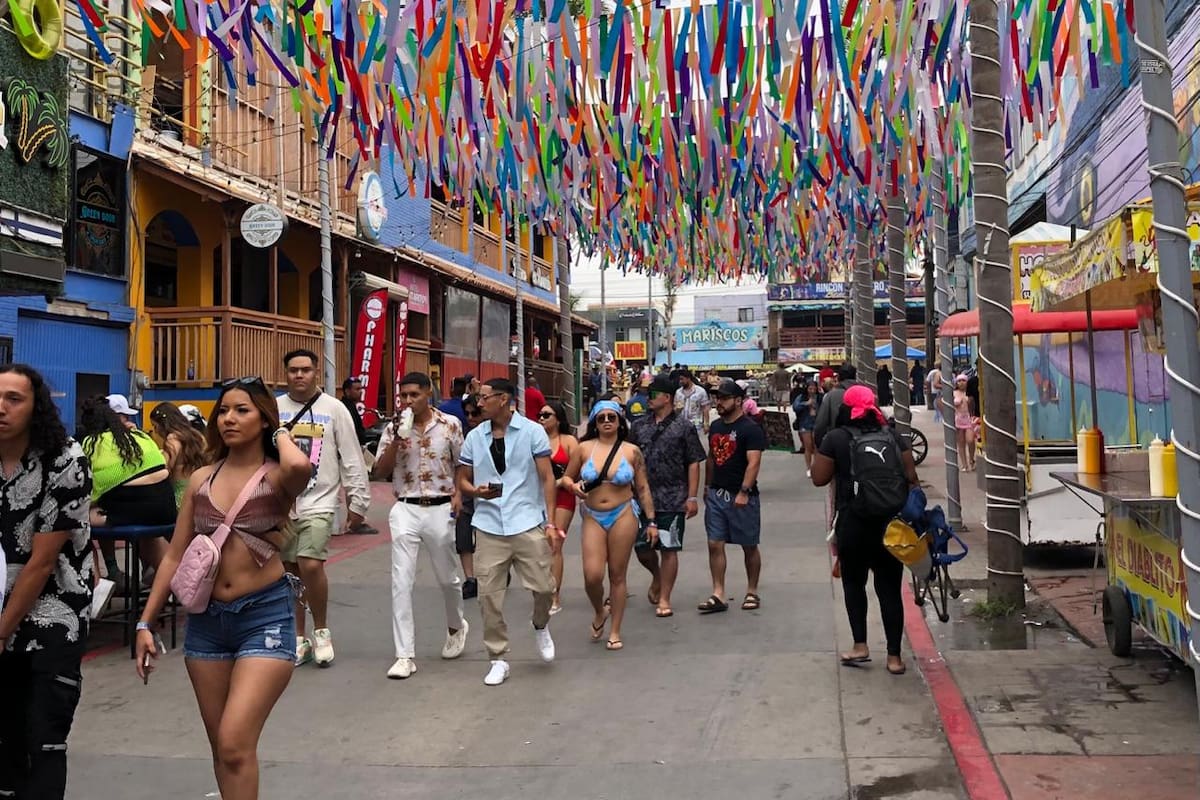 Crean zona de tolerancia para bebidas alcohólicas en Rosarito