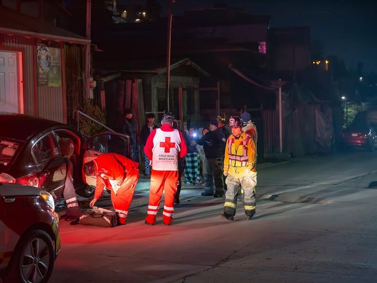 Conductor es asesinado a balazos y choca contra iglesia en colonia Reforma