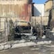 Incendio en taller de carrocería deja dos vehículos calcinados en Cañadas del Florido