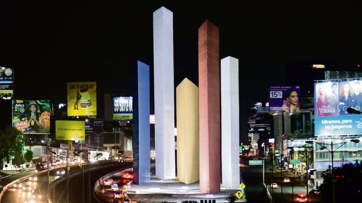 Durante cinco años un hombre ha recibido recibos por una deuda de 7 millones de pesos de las Torres de Satélite y la CFE sigue reclamándole el pago