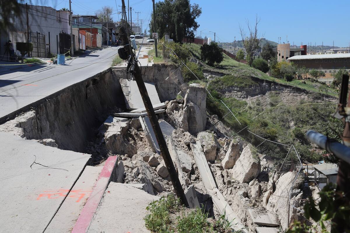 Sigue deslizamiento en colonia Lomas de La Presa