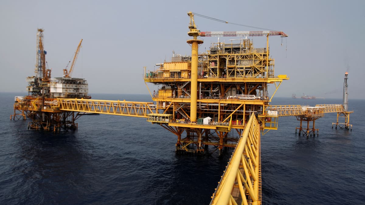 Pemex controla derrame de aguas contaminadas en la Sonda de Campeche tras tres días de trabajos