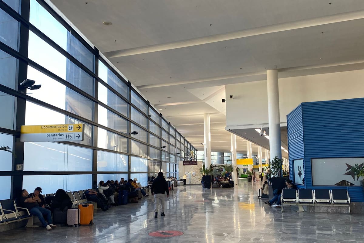 Restablecen operación en aeropuerto de Tijuana