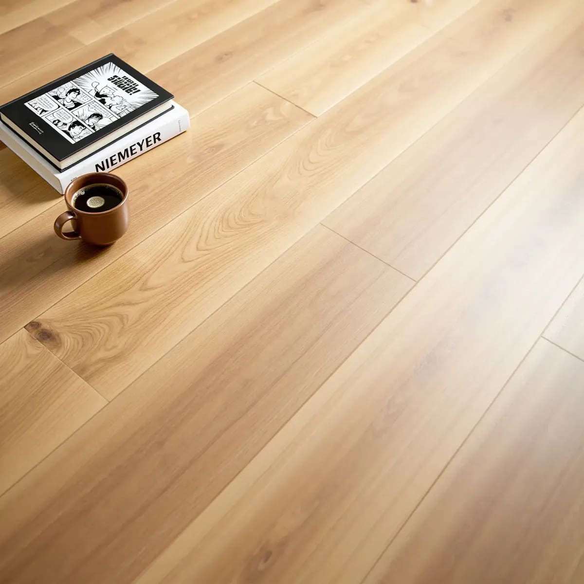 Piso autoadherible de PVC con apariencia de madera tipo Ocre |Mercado Libre