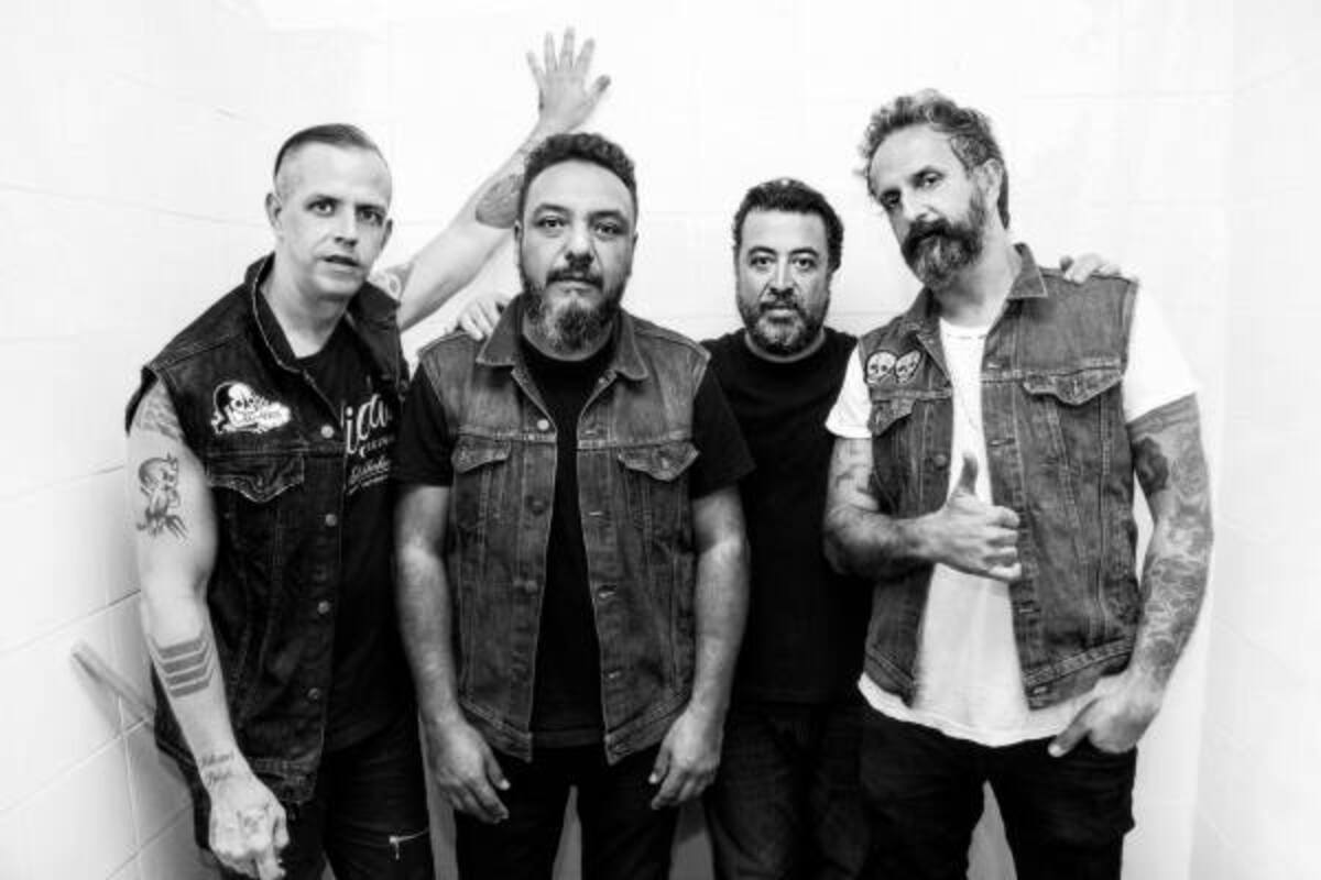 Molotov dio todo el poder en el Metropólitan
