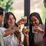 El consumo elevado de alcohol perjudica habilidades cerebrales relacionadas con la memoria y la concentración en estudiantes universitarios, según estudio