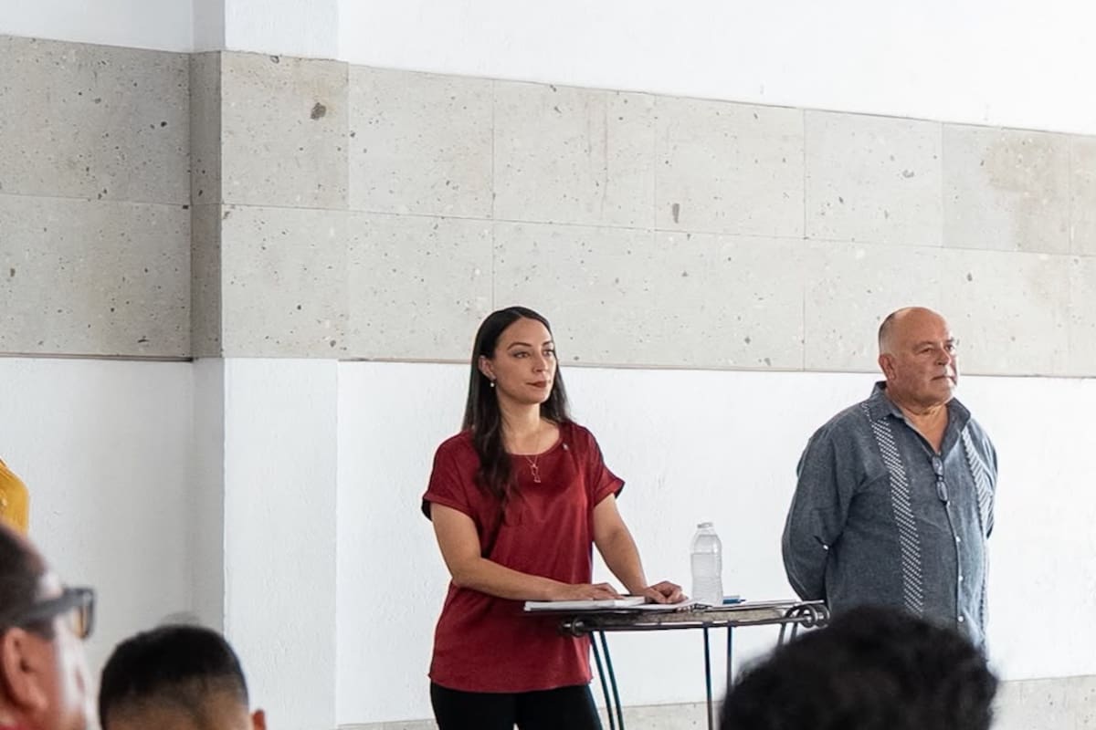 Docentes de Baja California piden mayor seguridad y atención a la salud mental en reunión con Julieta Ramírez