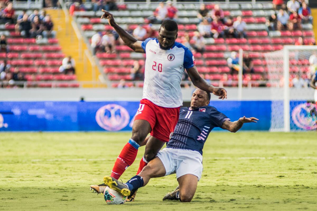 Haití derrota 2-1 a Bermudas en partido por el Grupo B de la Copa Oro