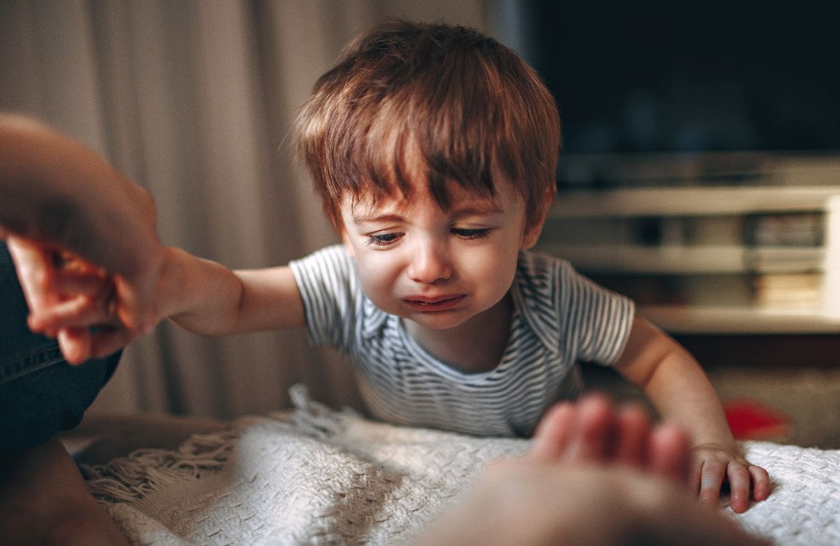 Qué hacer cuando un niño hace berrinche en público | Foto: Especial (canva)