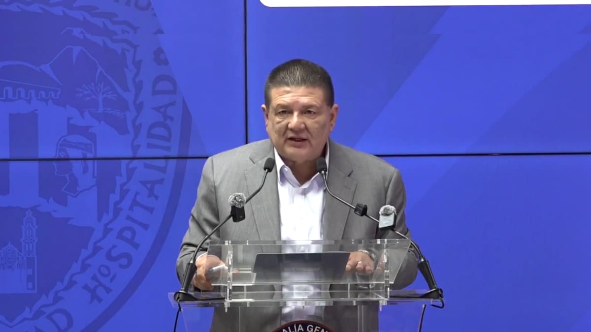 Renuncia César Gustavo Jáuregui a la Fiscalía de Chihuahua tras reconocer fallas institucionales en el caso de dos agentes de la CIA que ingresaron al país para participar en un operativo antidrogas sin autorización formal y que posteriormente murieron en un accidente vehicular en un barranco