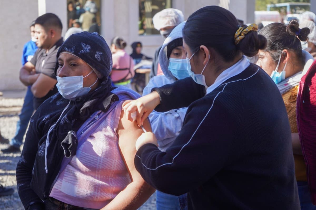 Operativo de salud en Valle de Mexicali para prevenir contagios de sarampión