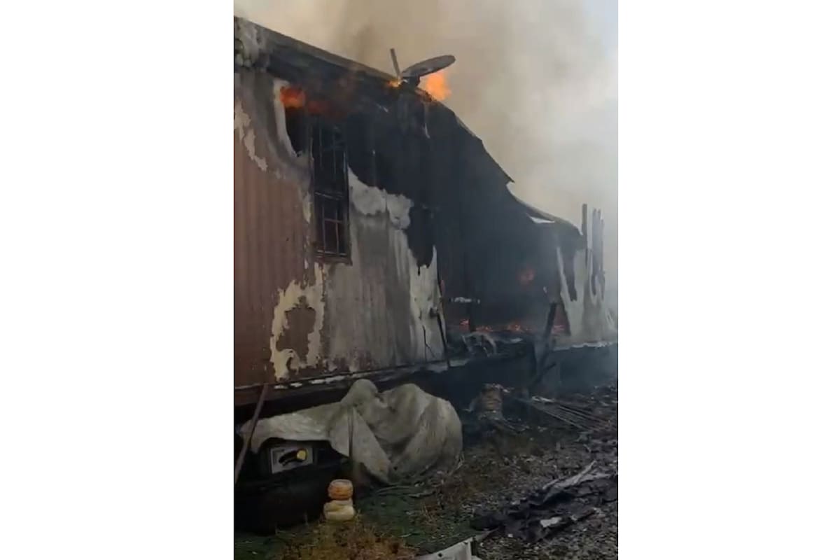 Bomberos sofocan incendio de casa rodante en Otay Universidad