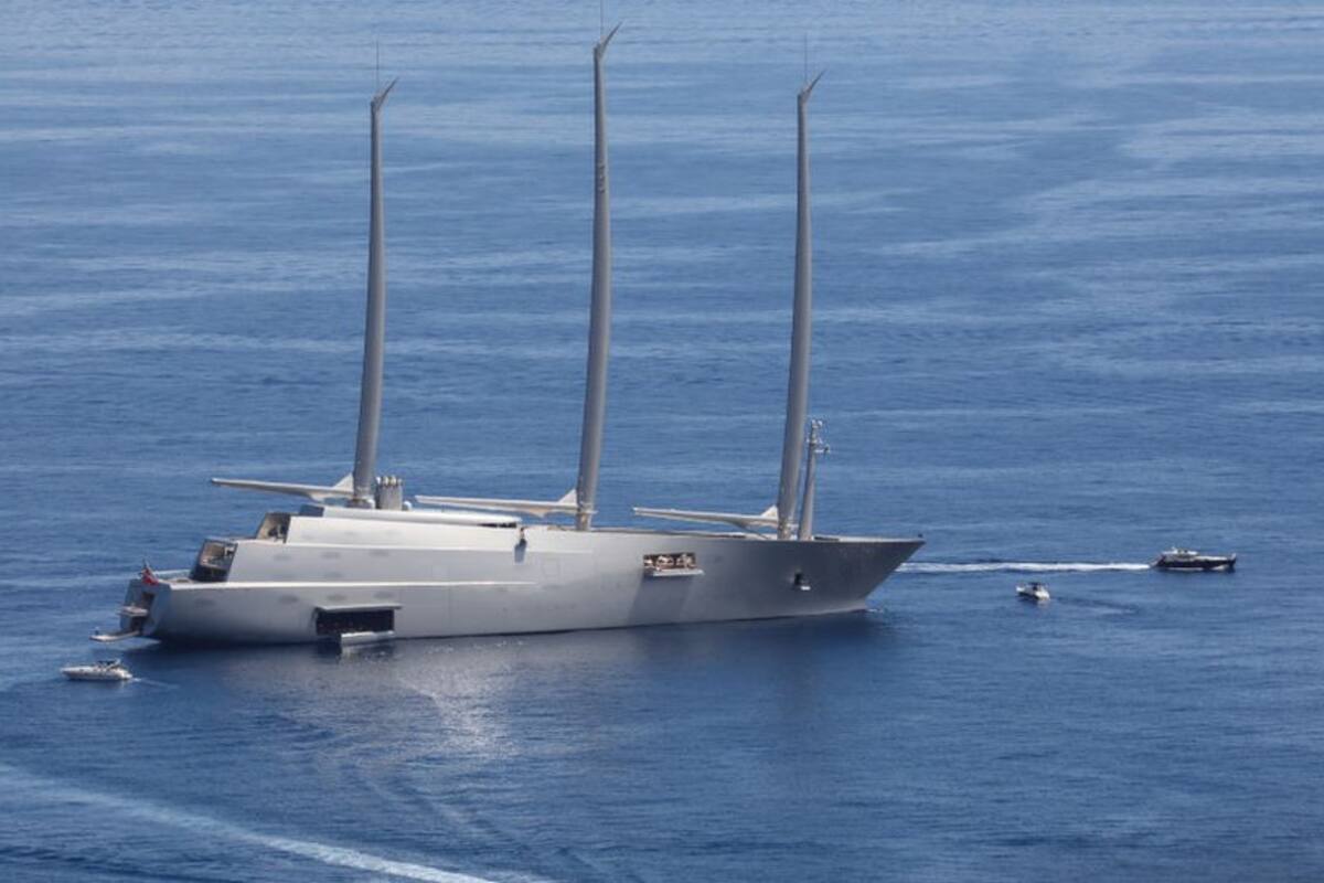 Qué se sabe del superyate que compró Jeff Bezos (y de la hermética industria
de estos megabarcos)