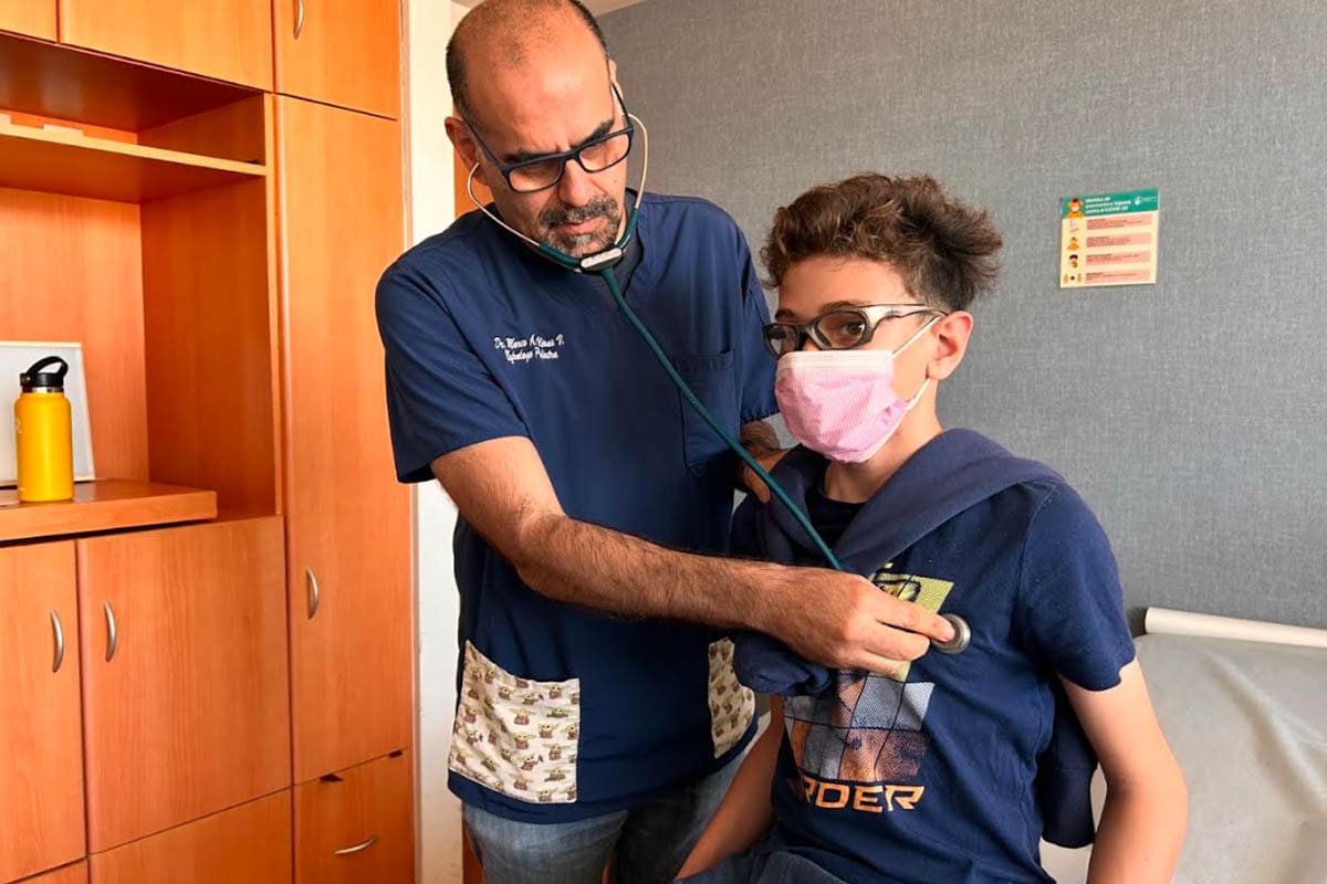 La clínica Shriners Children’s Tijuana invitó a las familias con menores que requieren atención especializada a solicitar una valoración para acceder a atención médica gratuita. Foto: Cortesía