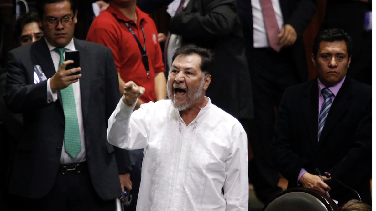 “Rompería mi visa, pero no puedo con una mano”: Noroña responde a Lilly Téllez y acusa ofensiva contra AMLO