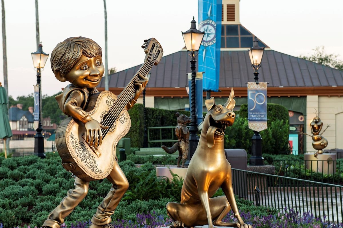 Disney celebra a sus empleados latinos