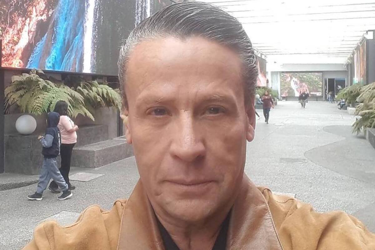 Alfredo Adame arremete en contra de otra conductora