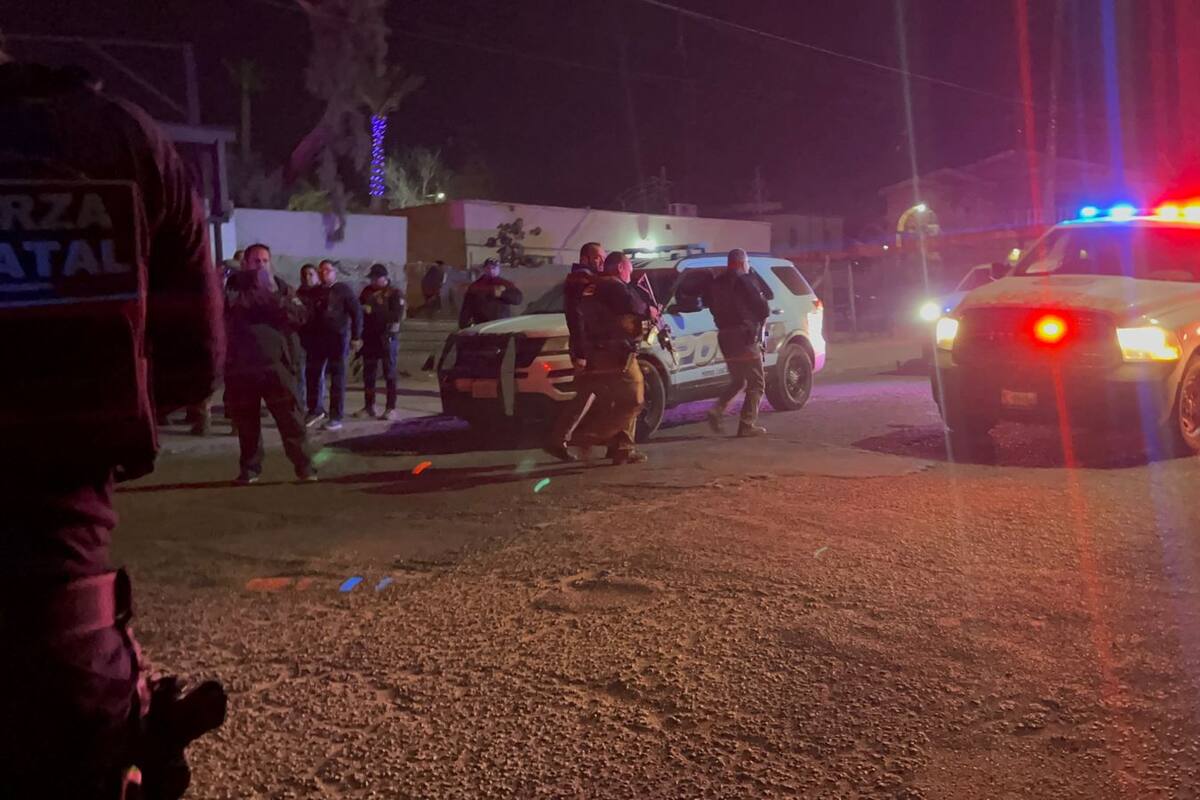 Balean a policía durante detención de tránsito