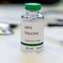 IMSS e instituciones de salud abren campaña para aplicar la vacuna gratuita contra el VPH en todo México para alumnos de quinto de primaria y personas de 11 a 49 años con VIH hasta julio de 2027
