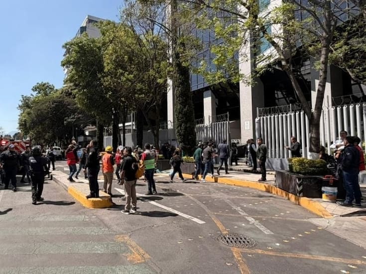 Desalojan Torre Prisma del Poder Judicial en CDMX por presunta amenaza de bomba; no hallan explosivos
