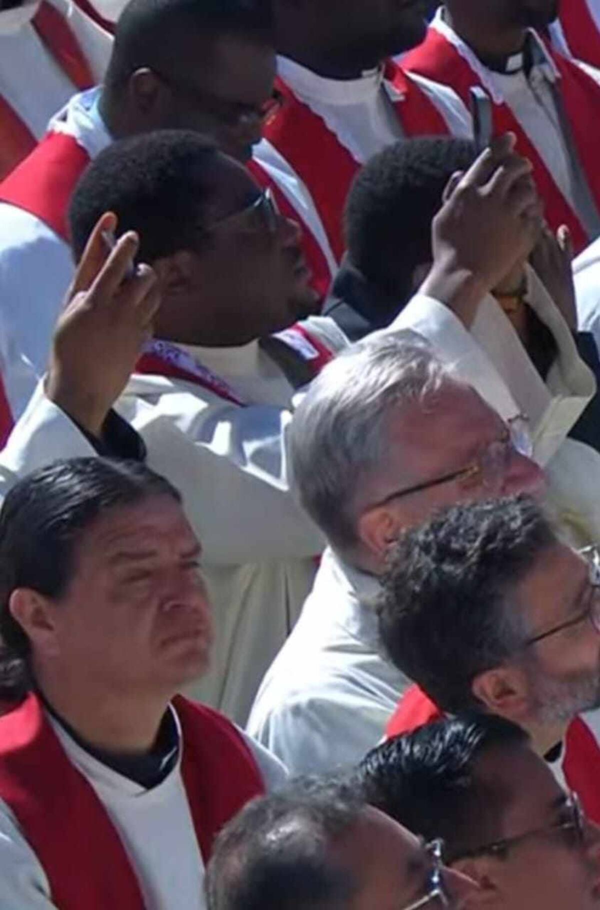 Actualmente, el sacerdote Mario Adán Moreno cursa estudios de Teología en Italia y asistirá al novenario y al cónclave para elegir al nuevo Pontífice. Foto: cortesía