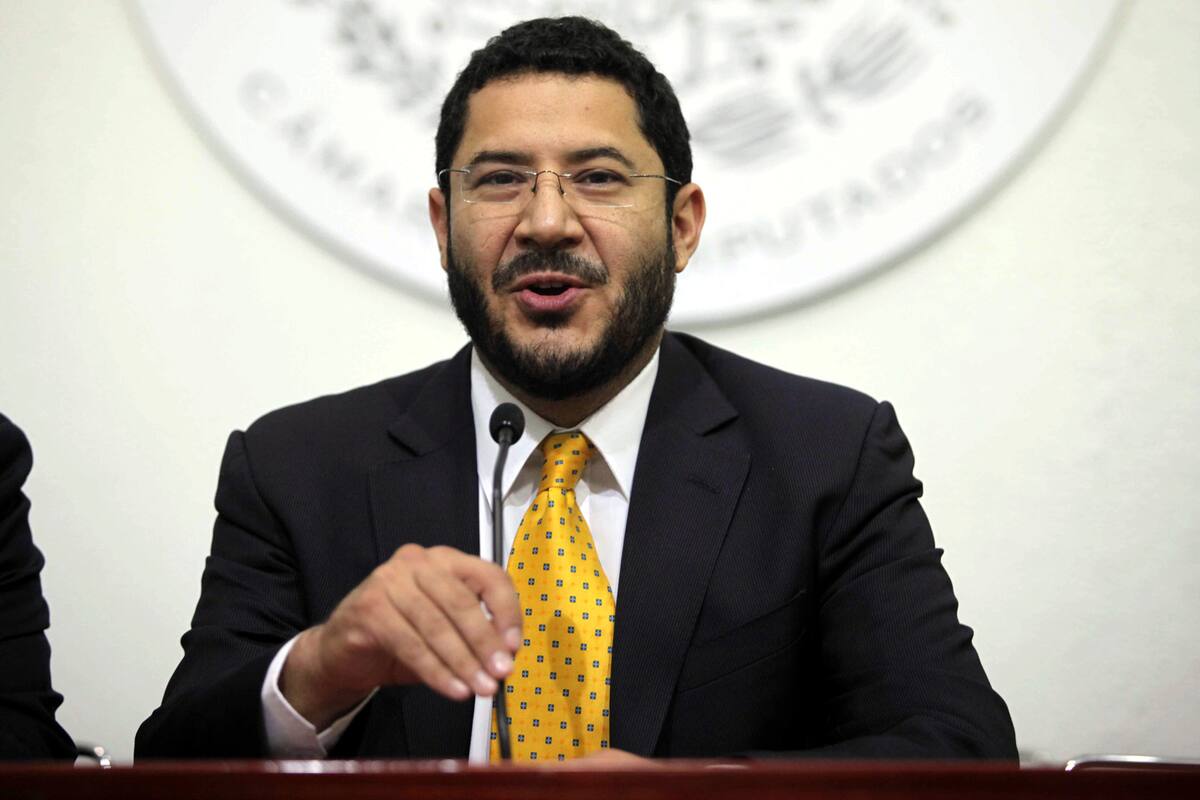 Batres niega ser diácono de Luz del Mundo; dice ser libre pensador