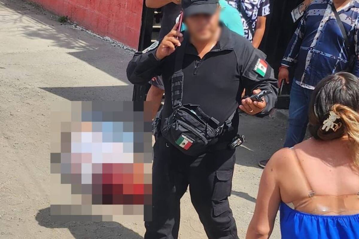 Votantes golpean a hombre que presuntamente prendió fuego a casilla en Edomex