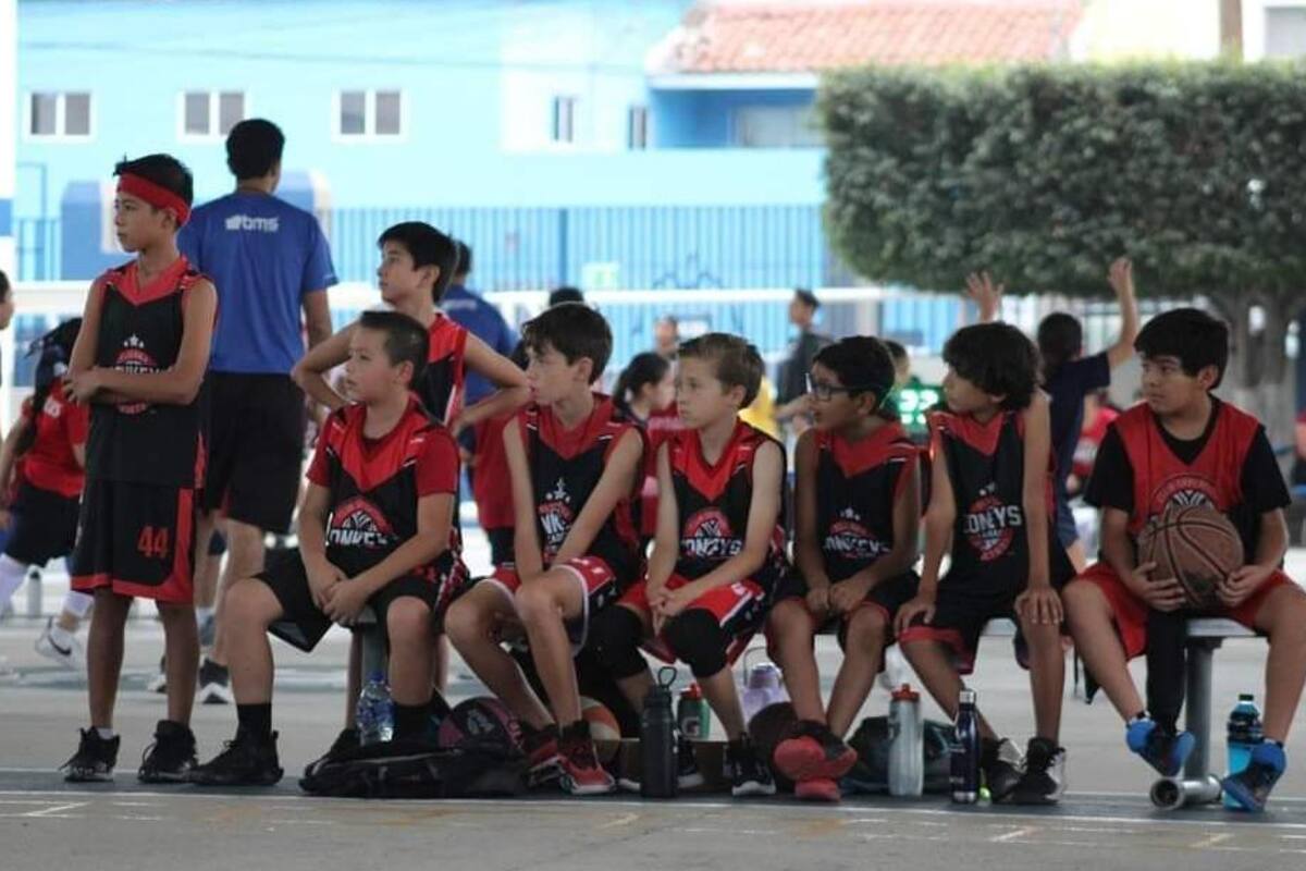 Alumnos de Academia Zonkeys se foguean Liga Marcelino Champagnat