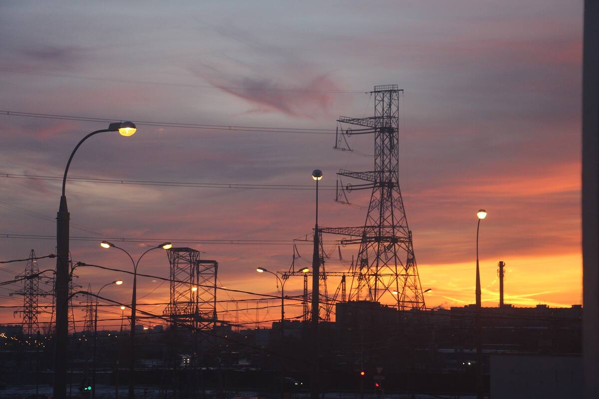 Interponen diputados segunda impugnación contra suspensión de reforma eléctrica de AMLO