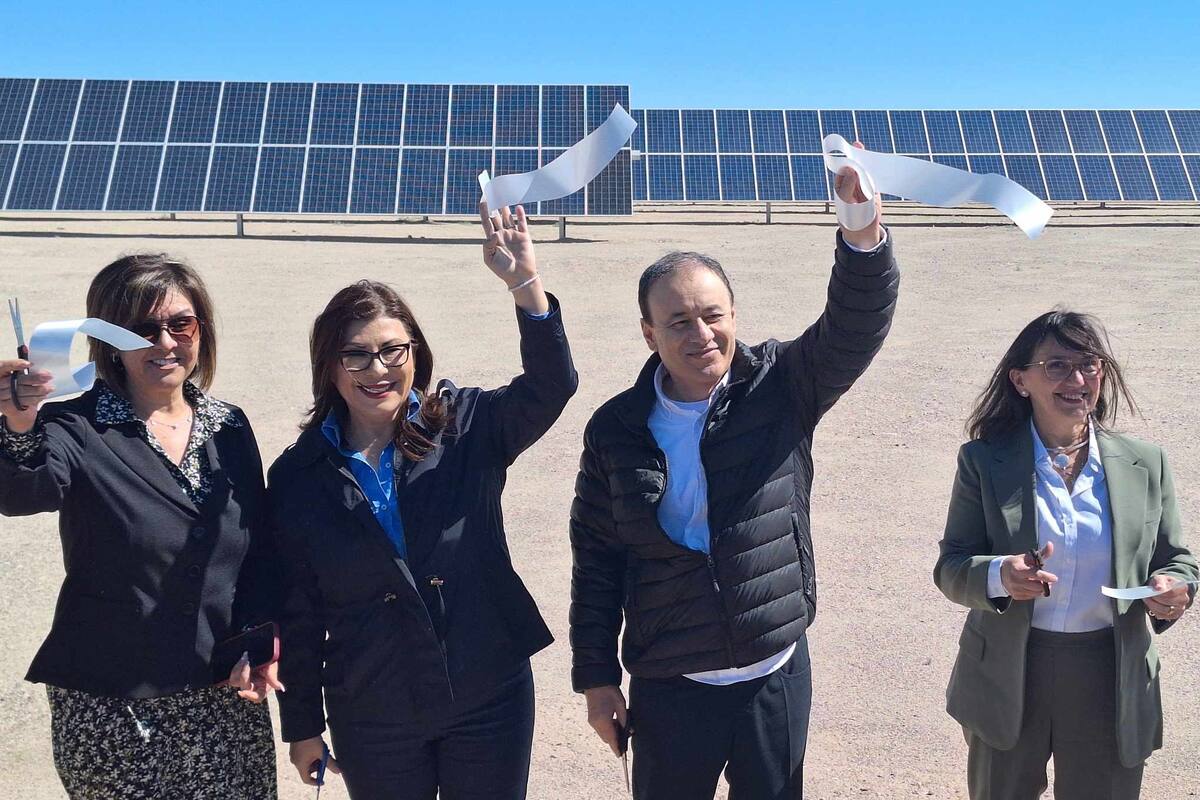 Inaugura gobernador parque solar Akin en Puerto Libertad
