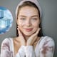 ¿Usas hielo en la cara? Dermatológos advierten que el contacto directo y prolongado puede causar lesiones y agravar problemas cutáneos