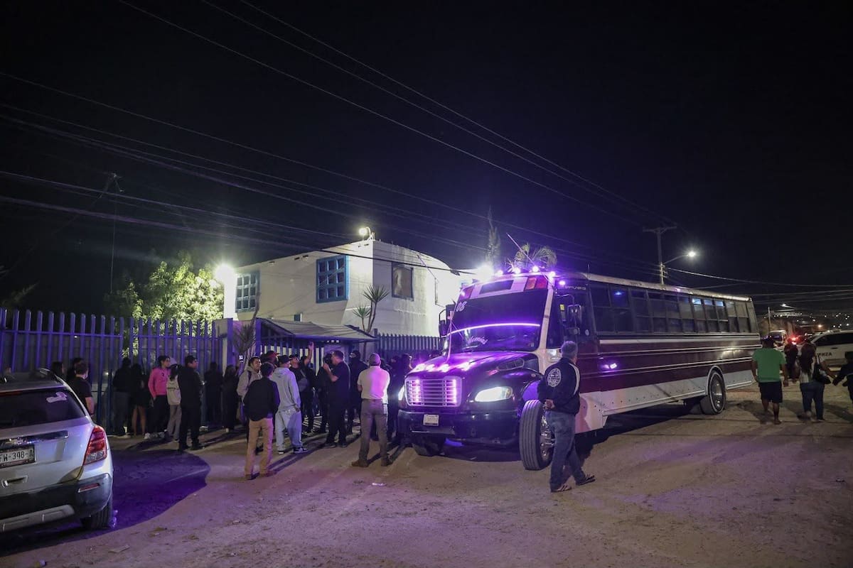 Evacuan a 100 internos de Clínica Jireh tras suspensión. Foto: Cortesía