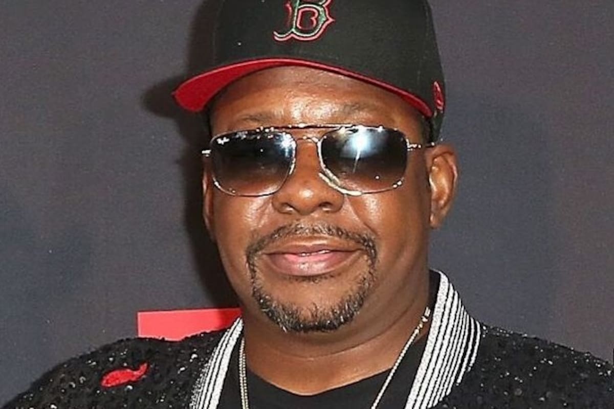 Devastado por la muerte de su hijo, Bobby Brown pide a sus fans que recen por su familia