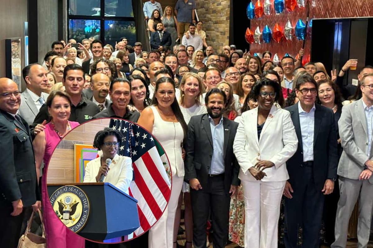 Celebran día de independencia en Consulado Americano de Nogales