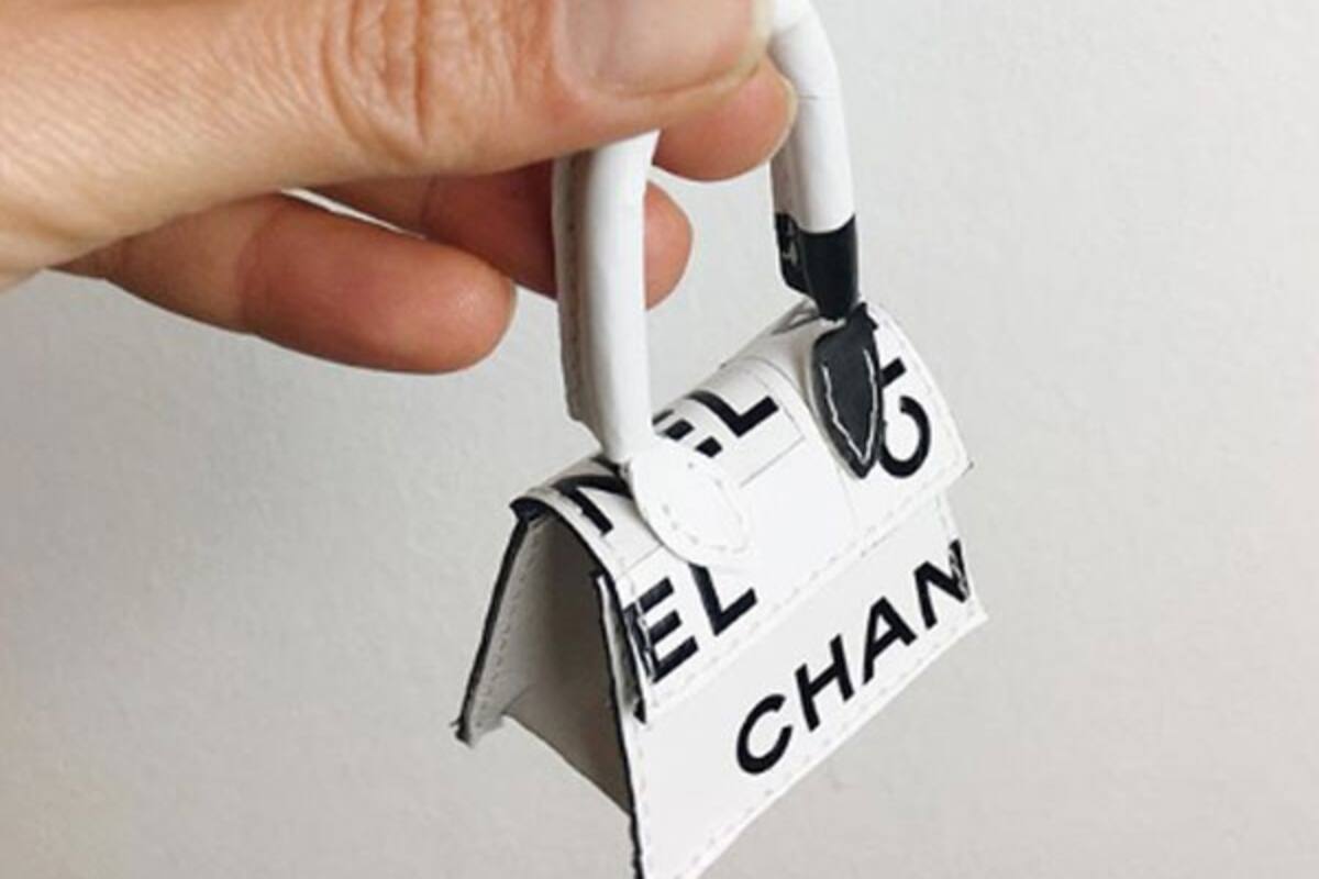Muestra bolsos de diseñador con material reciclado