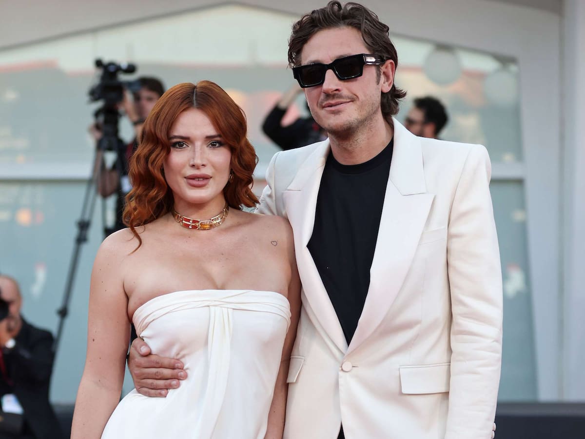 Bella Thorne y Mark Emms.
