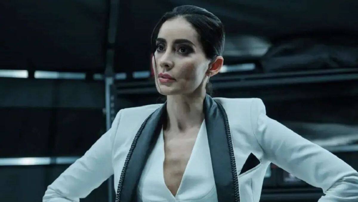 Paola Nuñez en la serie 'Resident Evil' (2022) de Netflix