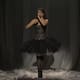 Rosalía sorprende en ‘Saturday Night Live’ con una coreografía en puntas y termina bajo la ducha